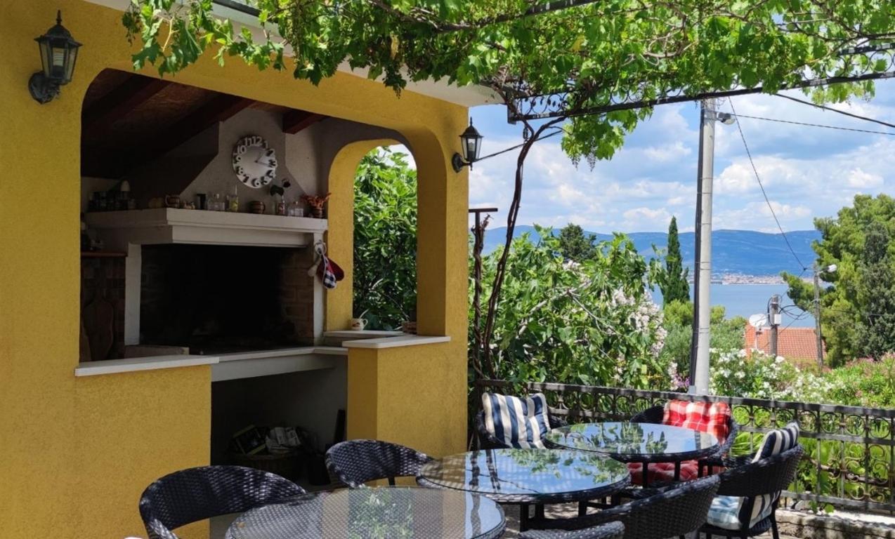 Apartments Sofija Slatine Ngoại thất bức ảnh